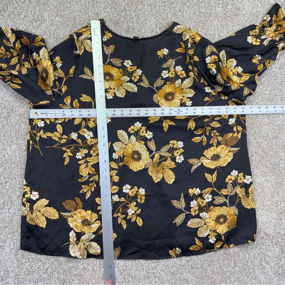Zac & Rachel Black with Beige Floral Top size 2X - Picture 8 of 14